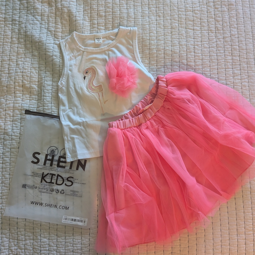 SHEIN Kids Pink and White Flamingo Set, Size 7 Youth